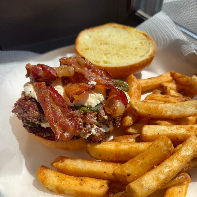 Weekly Special: Jalapeño Popper Smash.