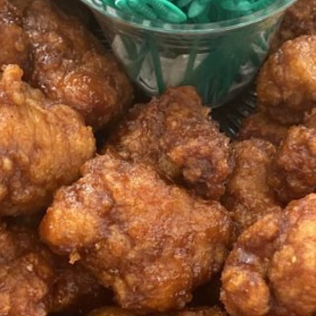 12 Boneless Wings.